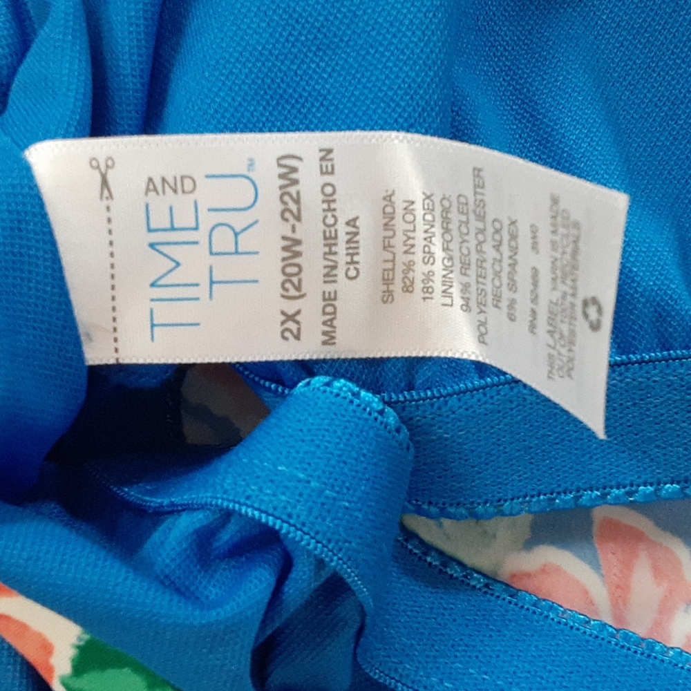 Time and Tru two-piece swimsuit 1X bottom and a 2X top - Picture 3 of 5